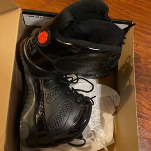 Jordan 9 size 2.5y